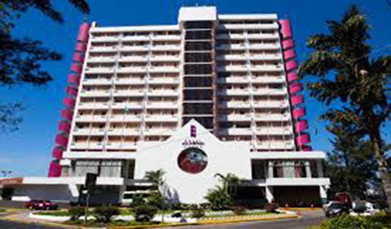 Crowne Plaza Guatemala Hotel Ngoại thất bức ảnh